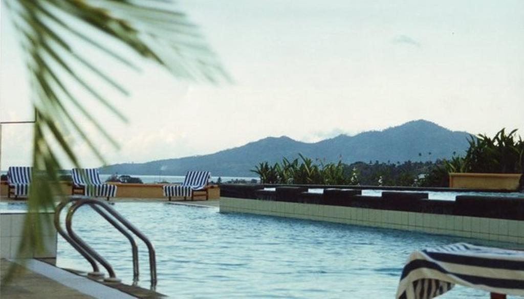 Hotel Gran Puri Manado Esterno foto