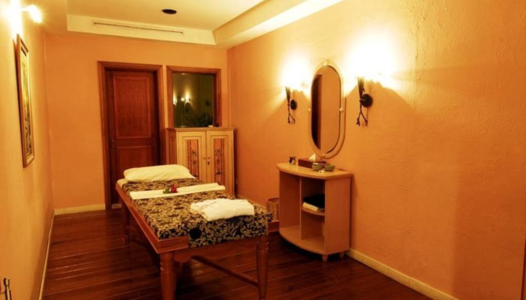 Hotel Gran Puri Manado Esterno foto