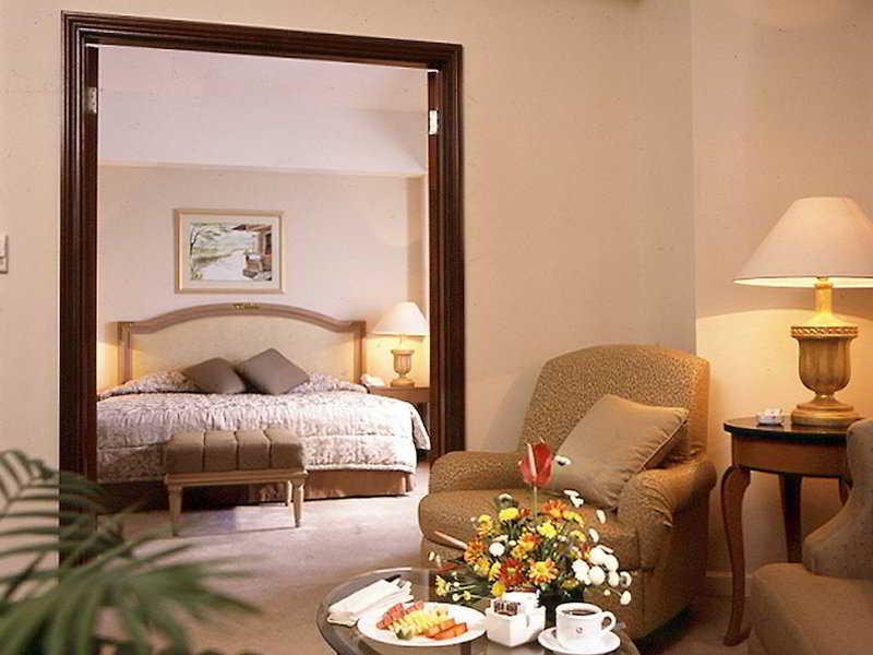 Hotel Gran Puri Manado Esterno foto